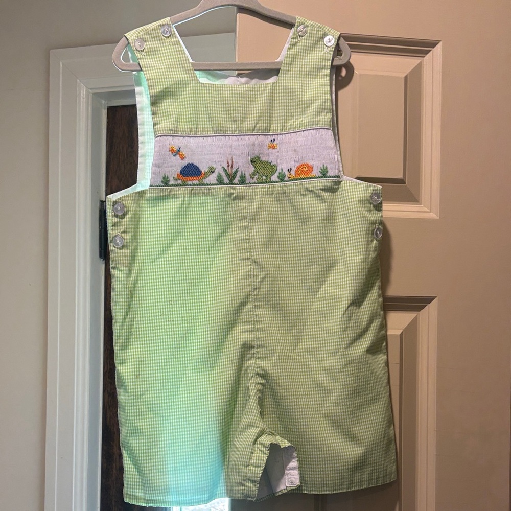 Green Gingham Frog and snail Smocked Jon Jon Romper
Size 3T
